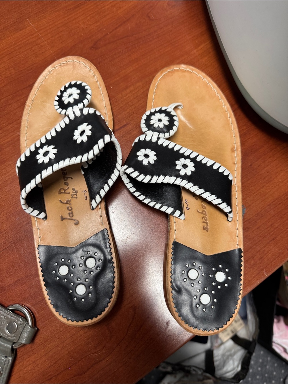 Jack rogers sandals size 9 // 052343